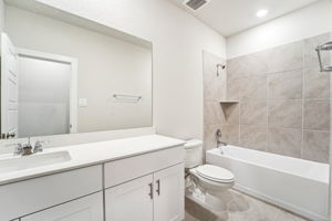 Houston - Southwinds-2542 Bay Winds Ln Baytown TX 77523- 016