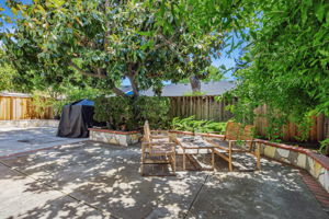 033_2542 Buckhill Ct