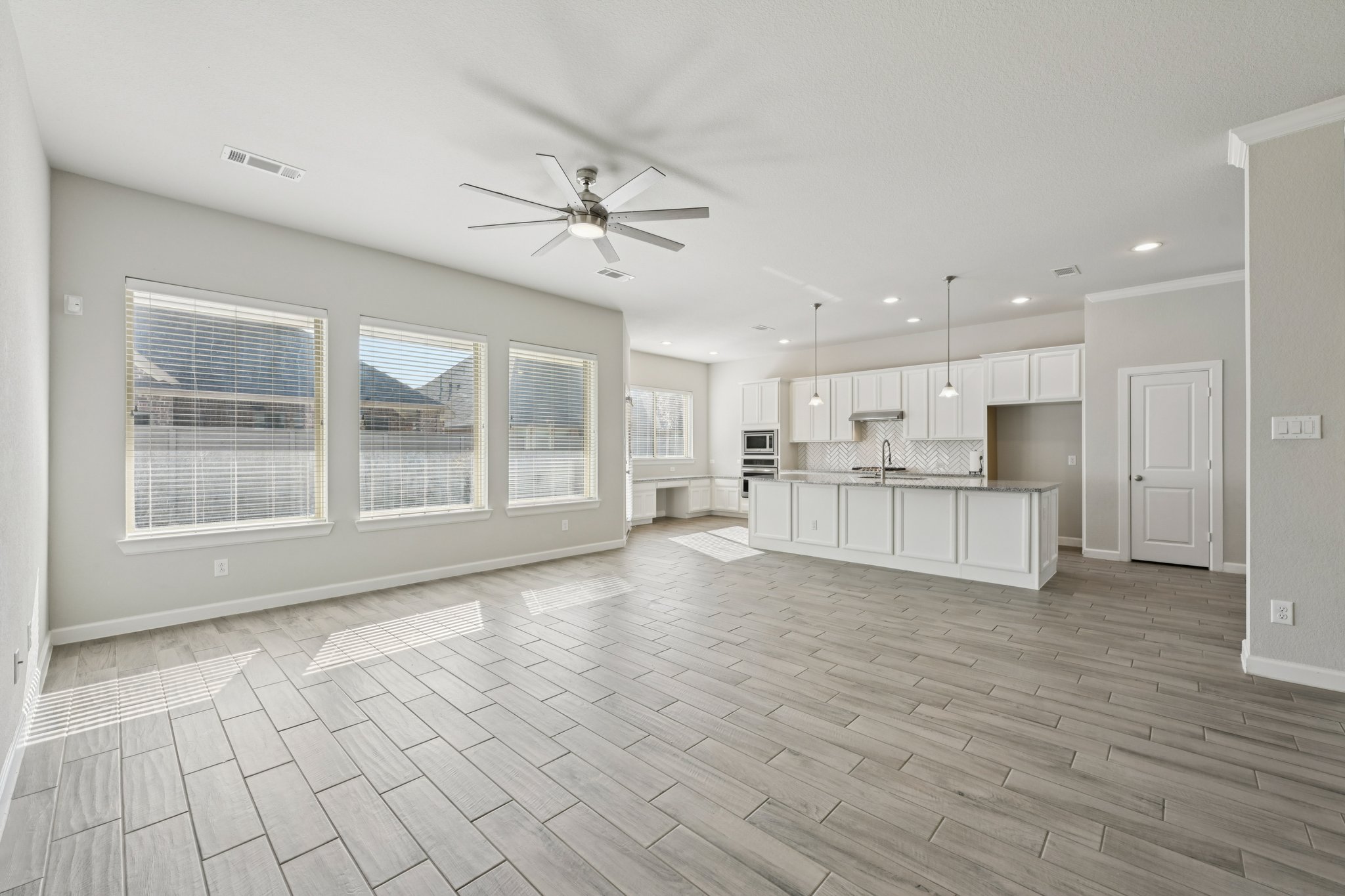 Deerwood Heights Ln-S0312-010.jpg