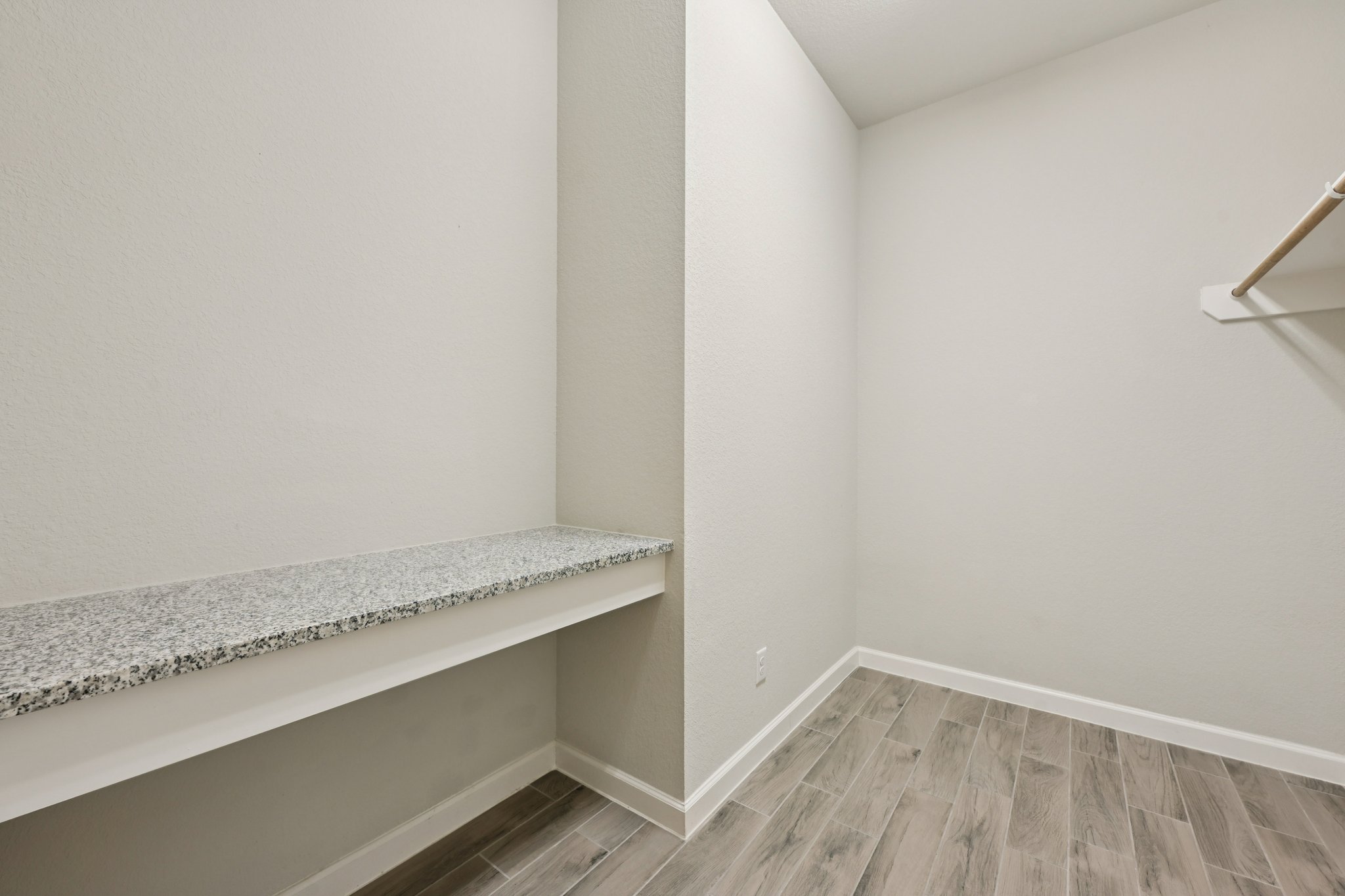 Deerwood Heights Ln-S0312-034.jpg