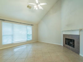  Photo 0
