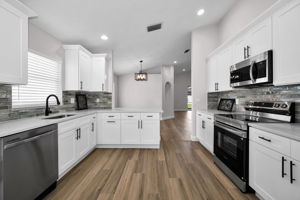 Kitchen 8
