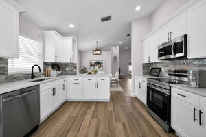 Kitchen 8-VT