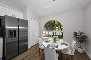 Kitchen Eat-In 2-VT