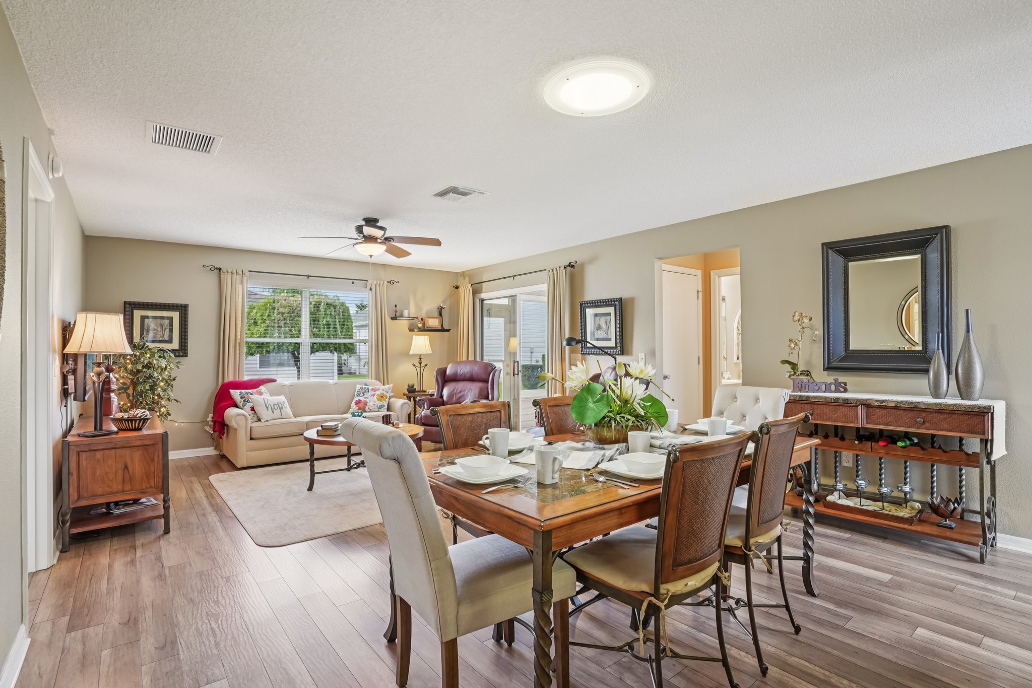 Raintree Dr-S2609-010.jpg