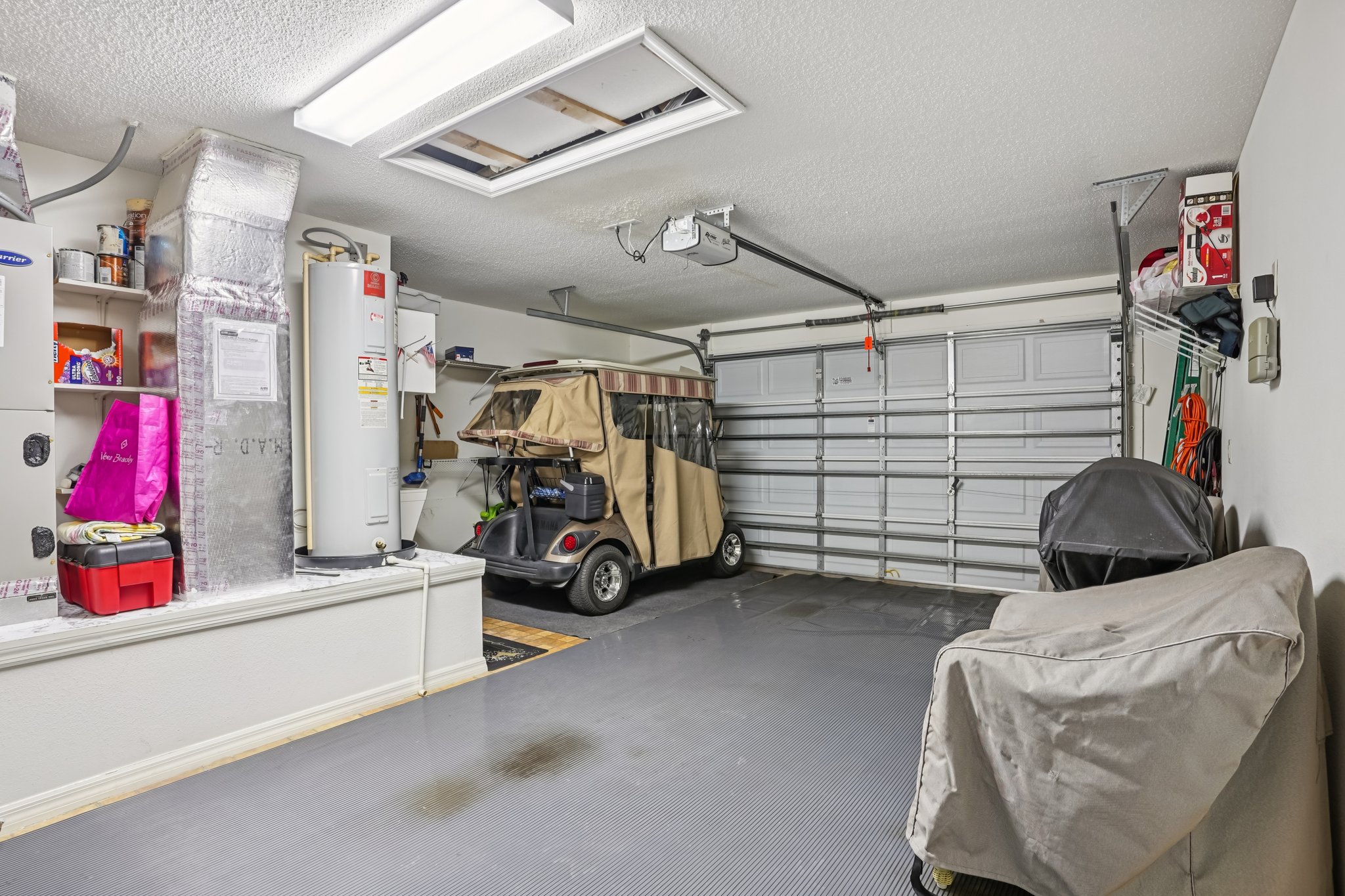 Raintree Dr-S2609-028.jpg