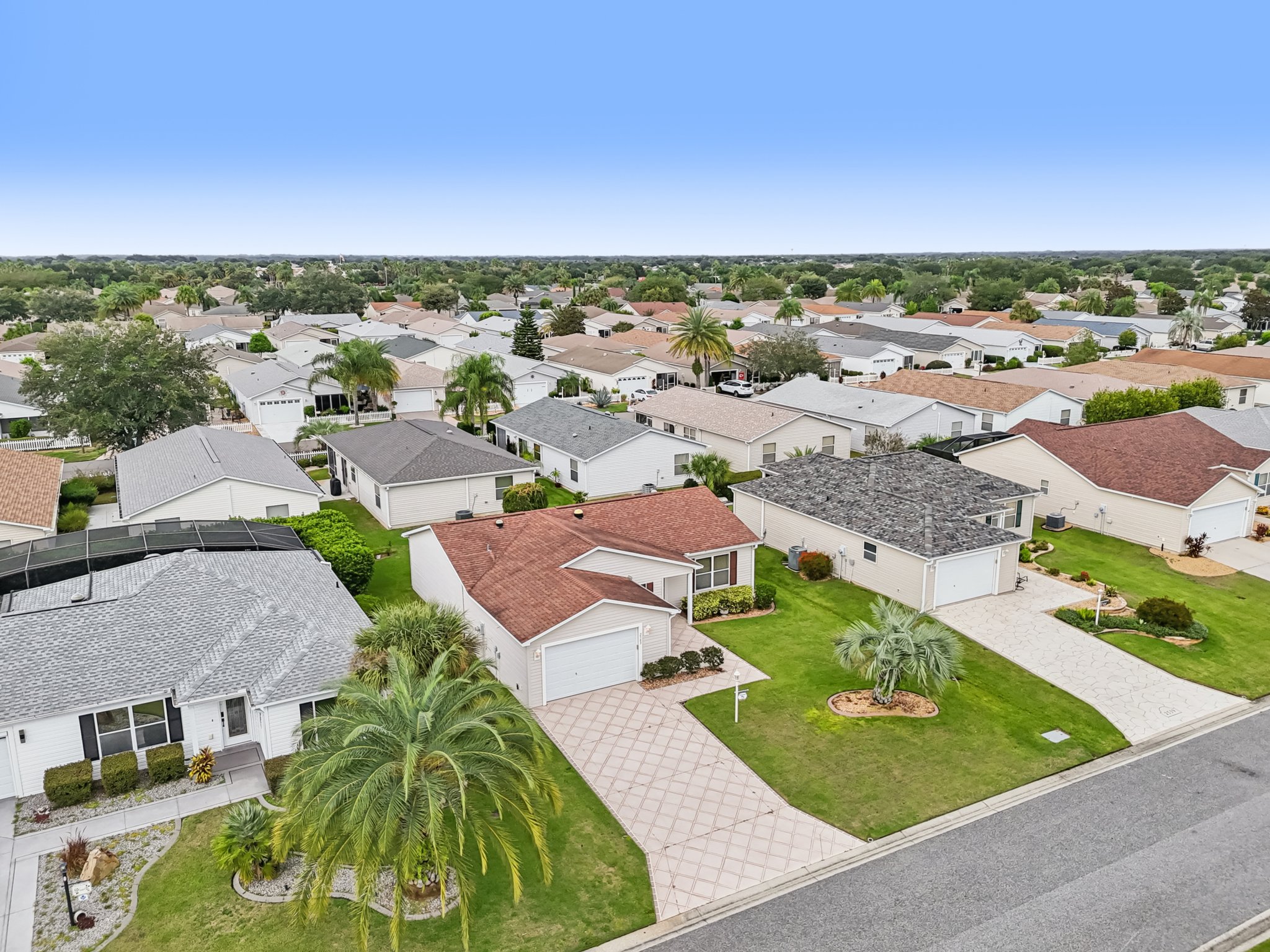 Raintree Dr-S2609-038.jpg