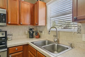 Raintree Dr-S2609-016.jpg