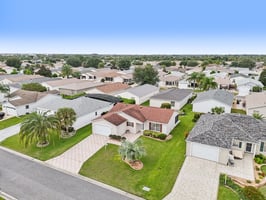 Raintree Dr-S2609-037.jpg