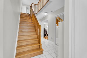 Staircase/Entryway