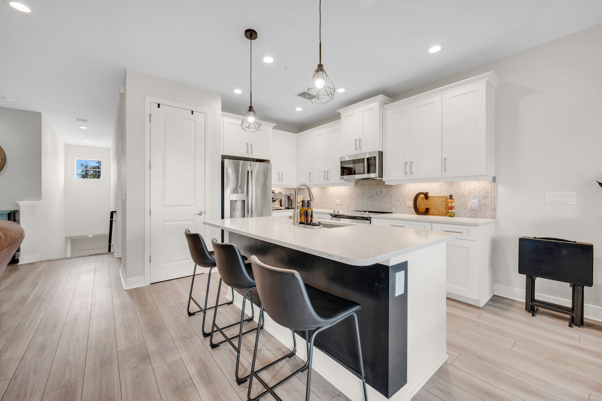 Breakfast Bar - Kitchen