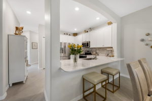 Breakfast Bar - Kitchen