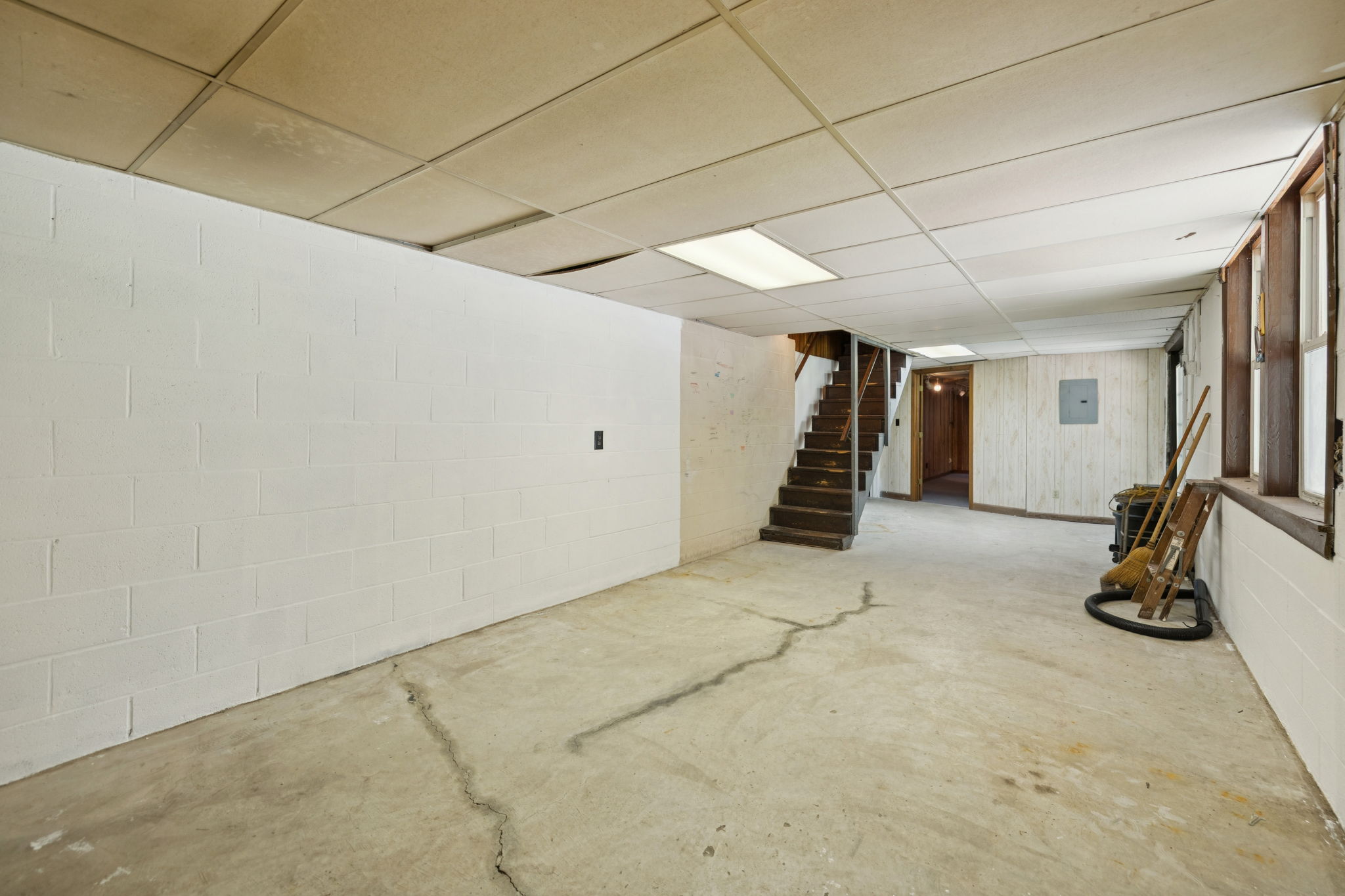  Photo 44