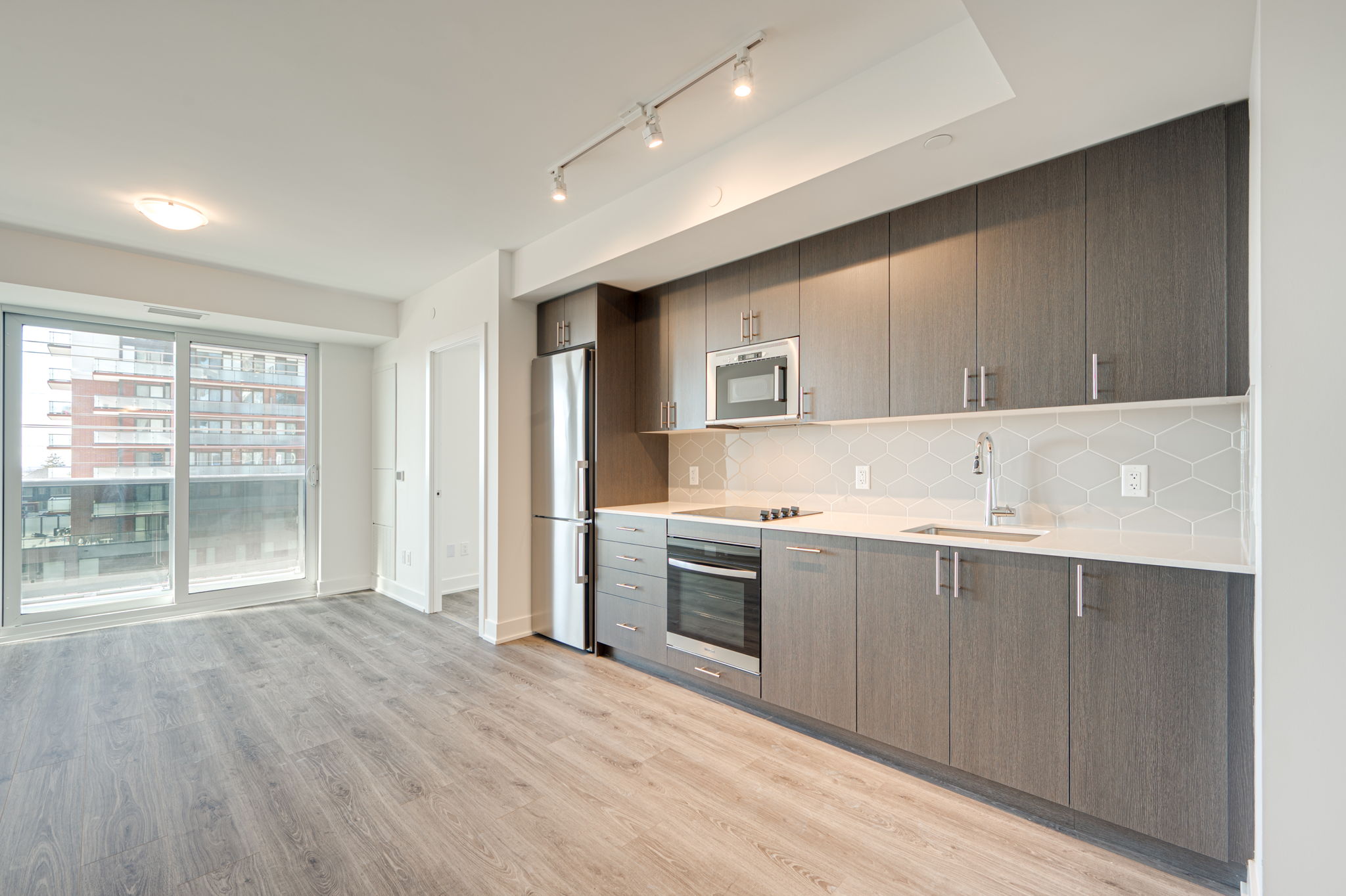 2545 Simcoe St N Unit 415 Oshawa, ON L1H 7K4