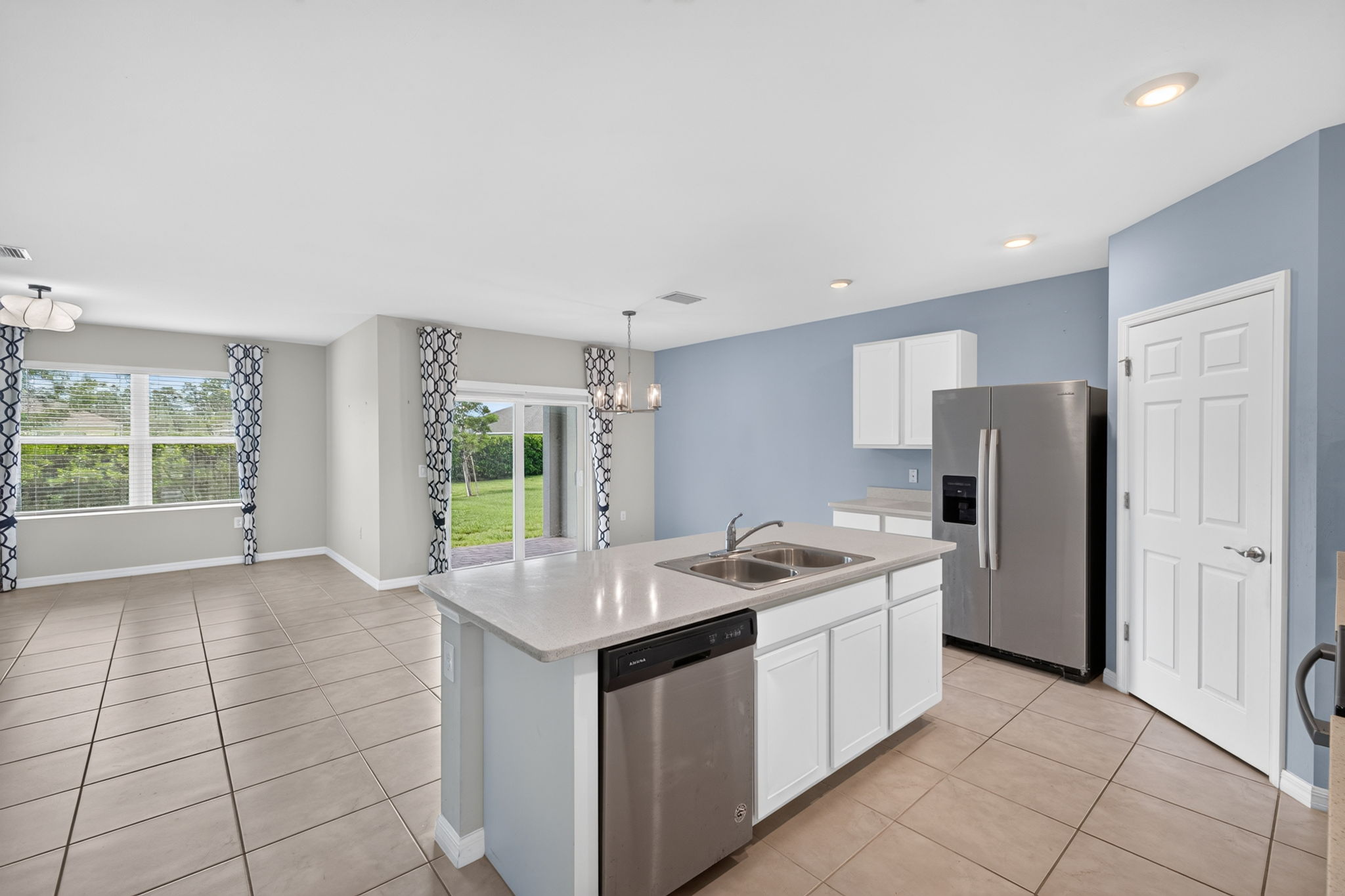 Kitchen 2 of 2