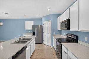 Kitchen 1 of 2