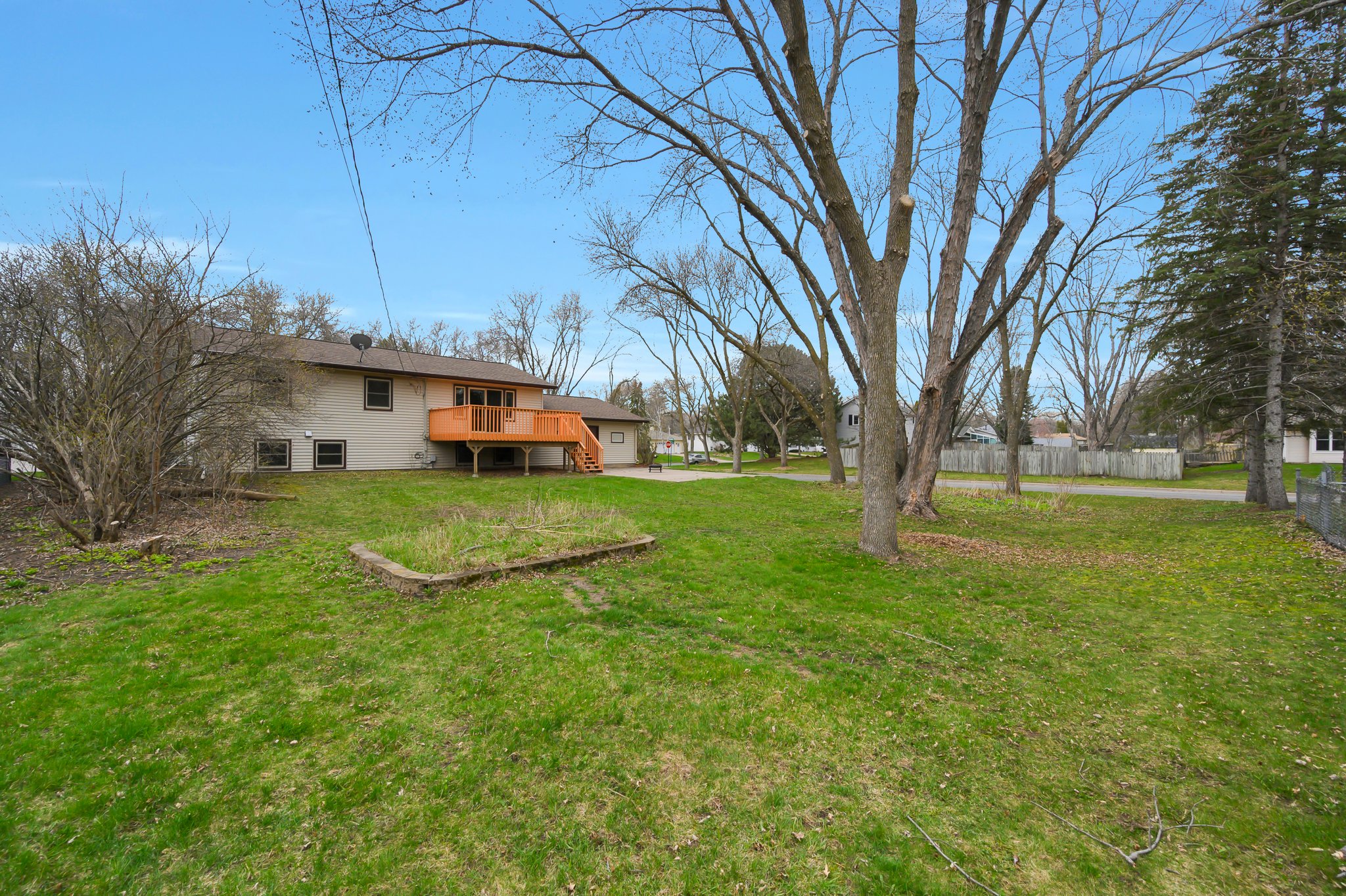 2549 103rd Ave NW, Coon Rapids, MN 55433, USA Photo 6