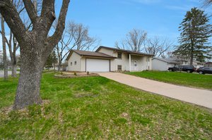 2549 103rd Ave NW, Coon Rapids, MN 55433, USA Photo 3
