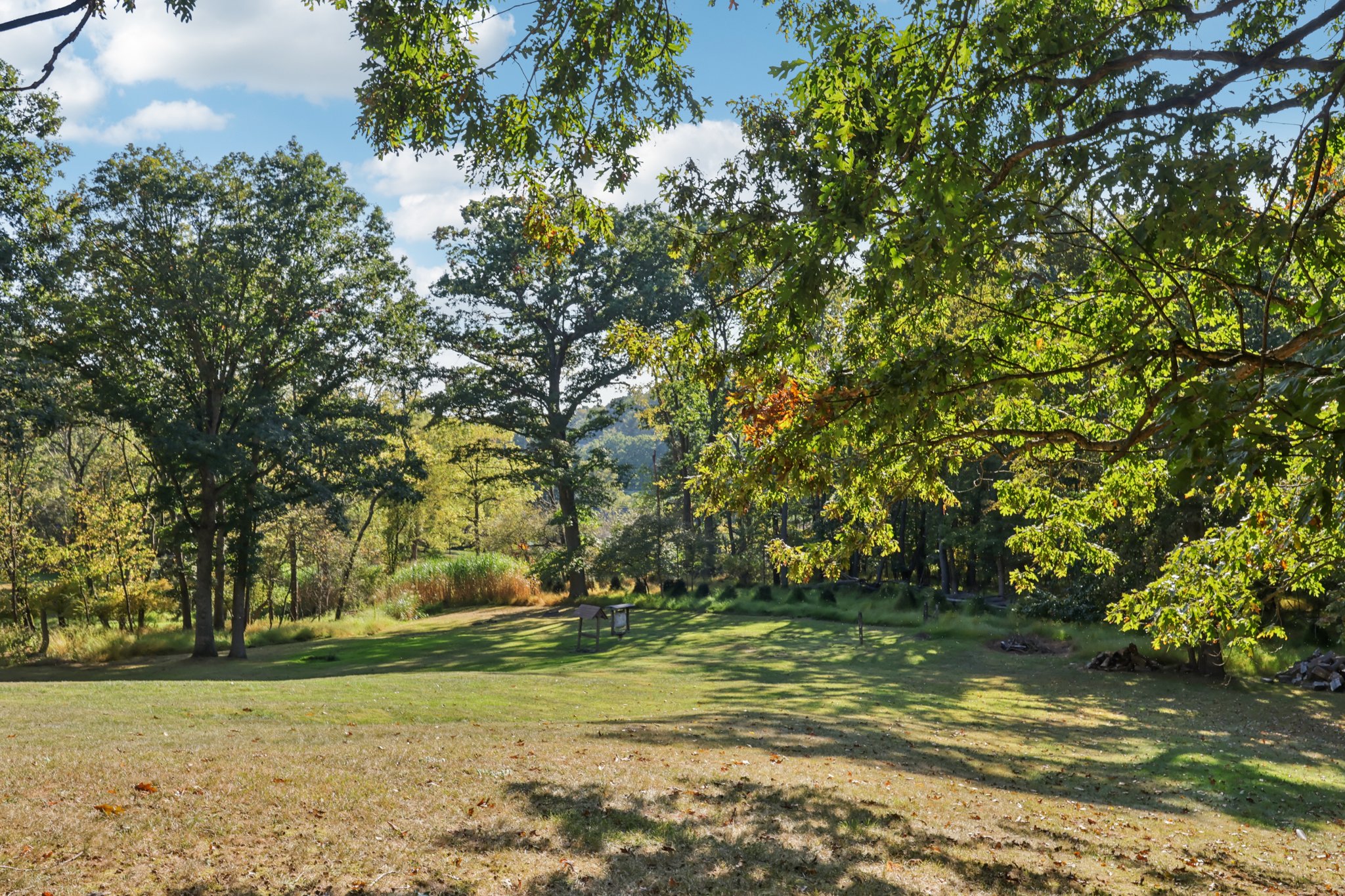 W Hardies Rd-S1909-044.jpg