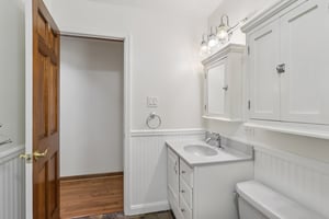 W Hardies Rd-S1909-023.jpg