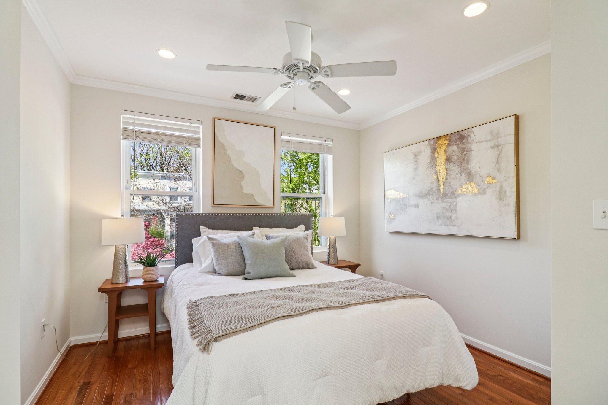 14th Pl-S1004-034.jpg