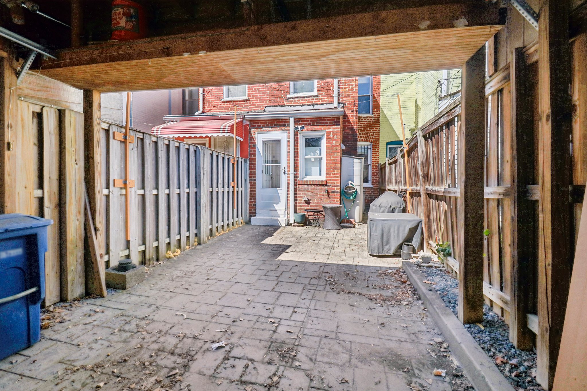 14th Pl-S1004-050.jpg