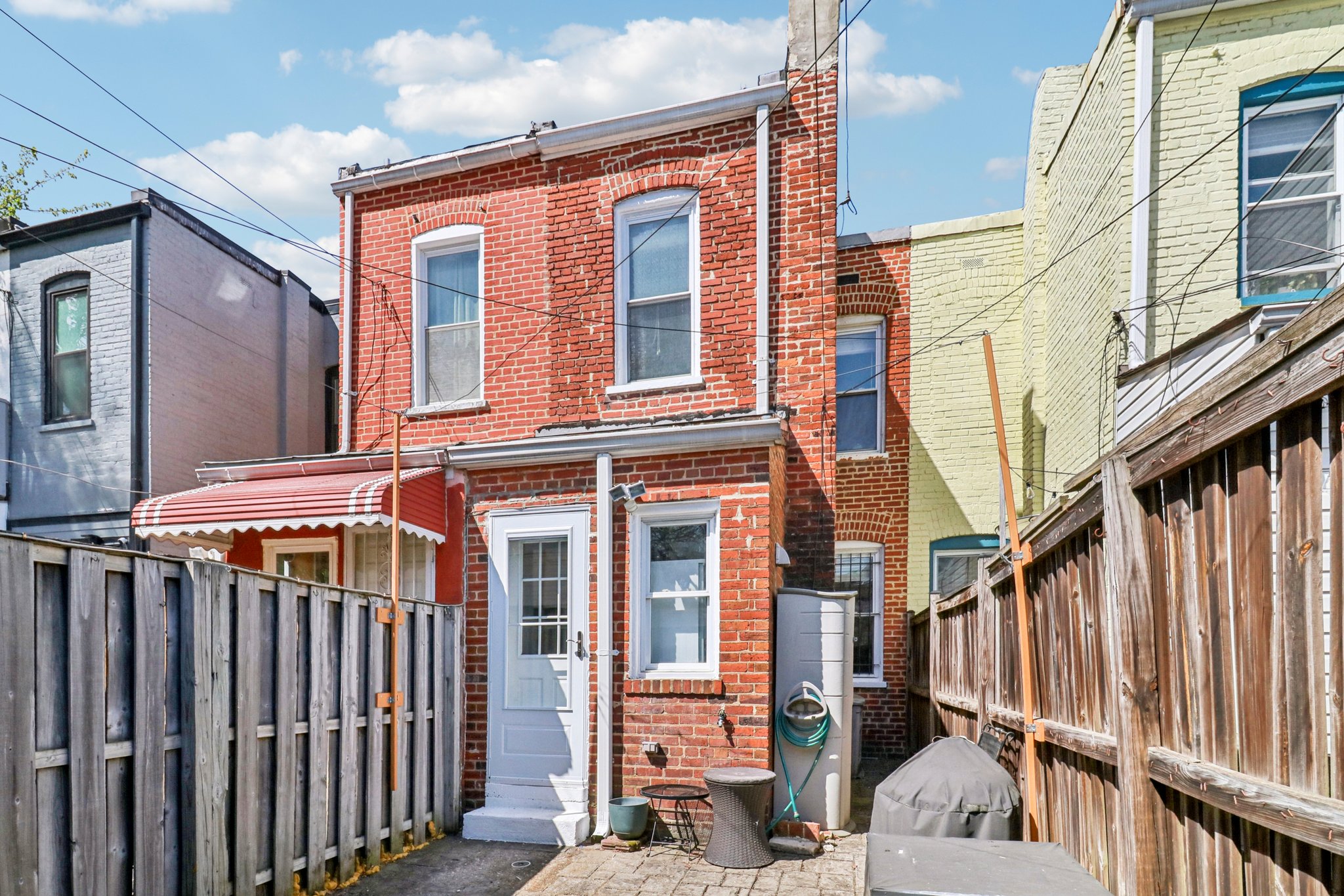 14th Pl-S1004-056.jpg