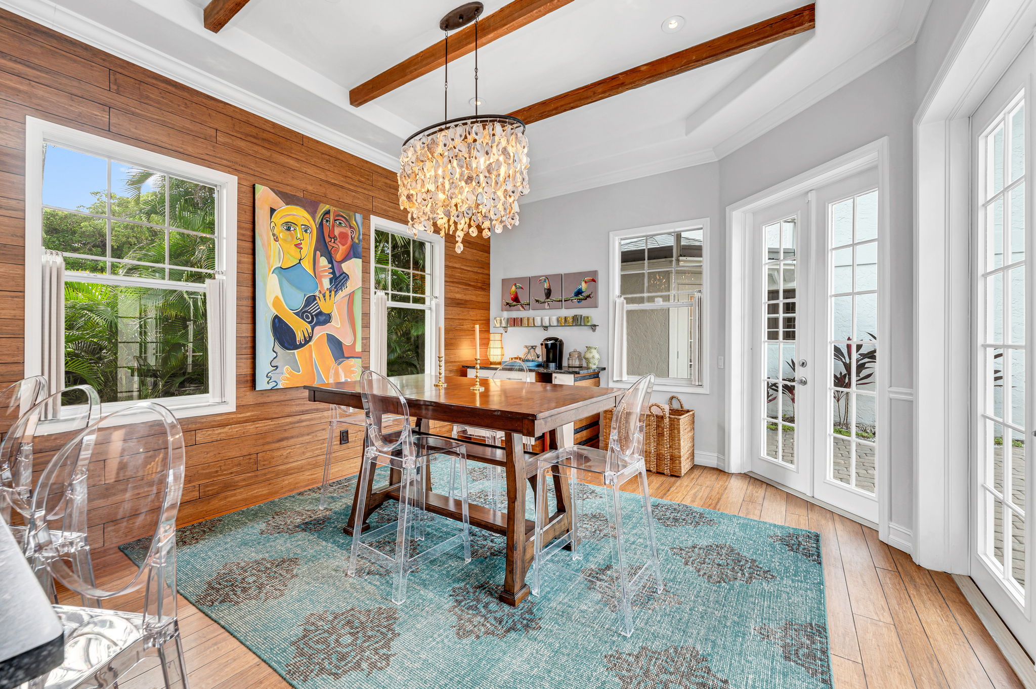 Dining Room w/ Pool & Lanai View