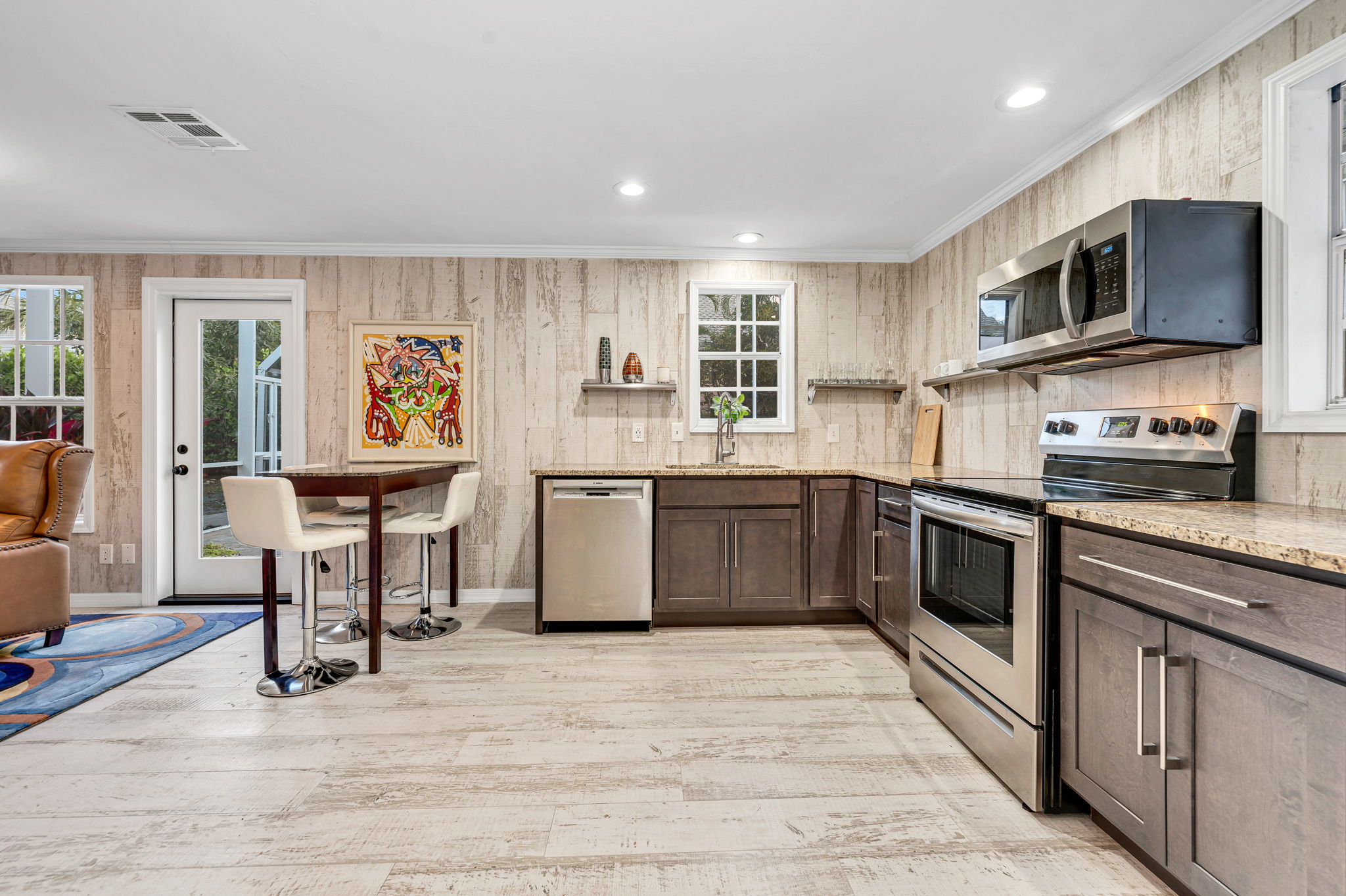 Guest House - Kitchen