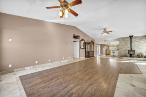 Photo 80