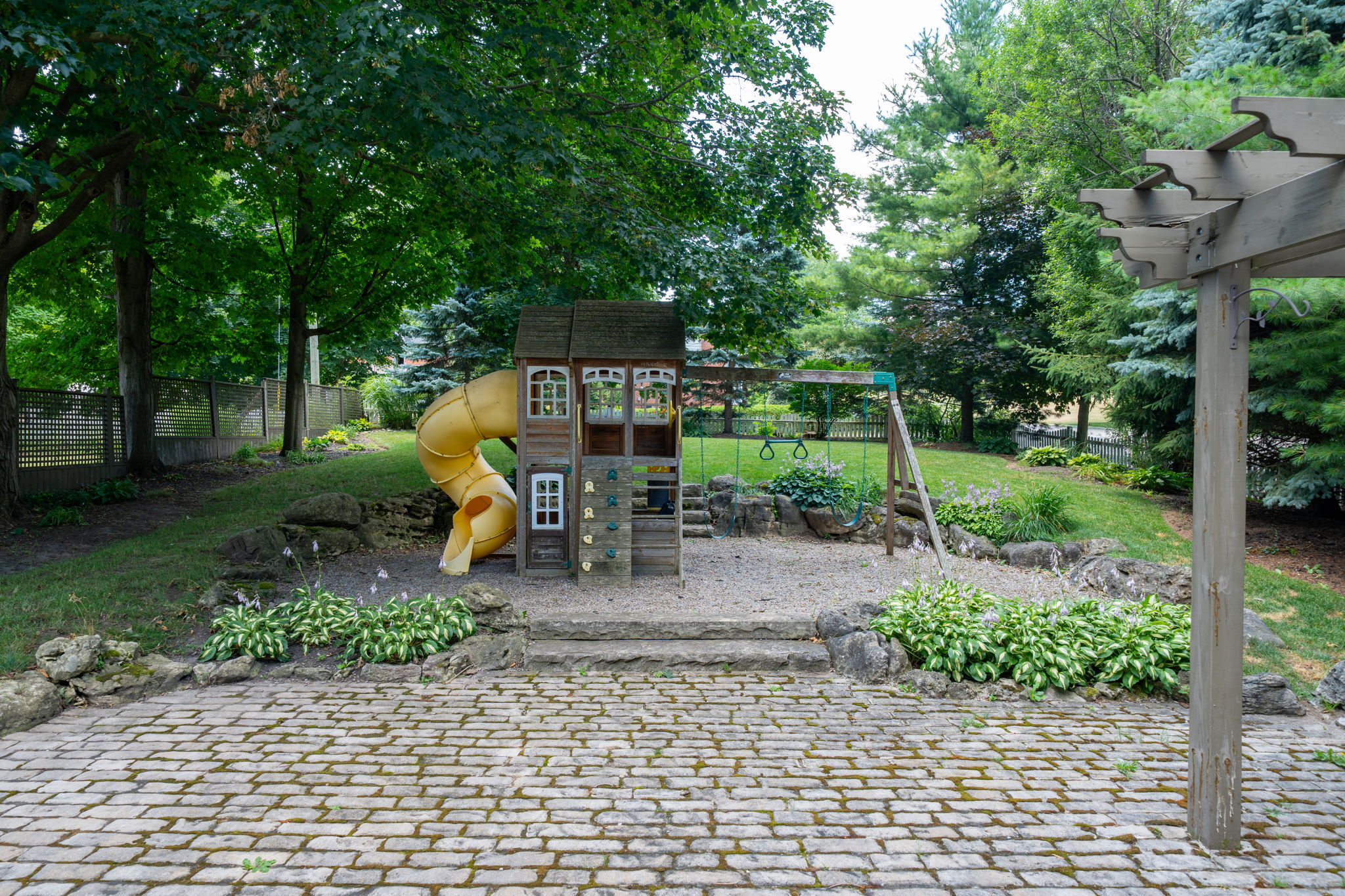  Photo 47