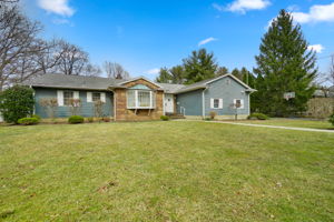 BEAUTIFUL RANCH ON TENAFLY BOARDER