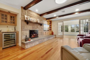 BAR IN FAMILY ROOM