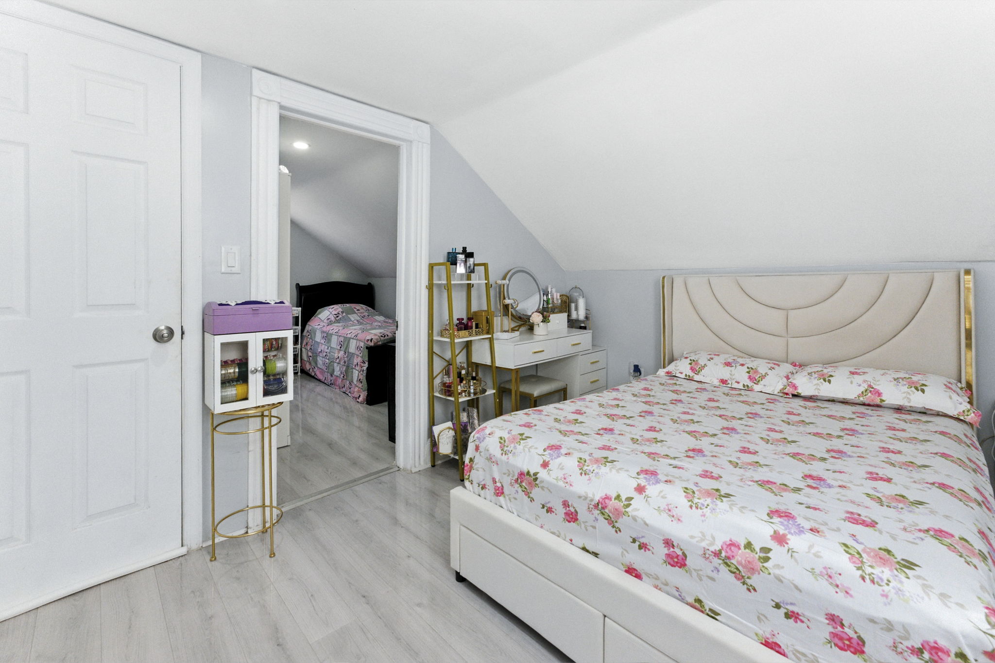  Photo 7