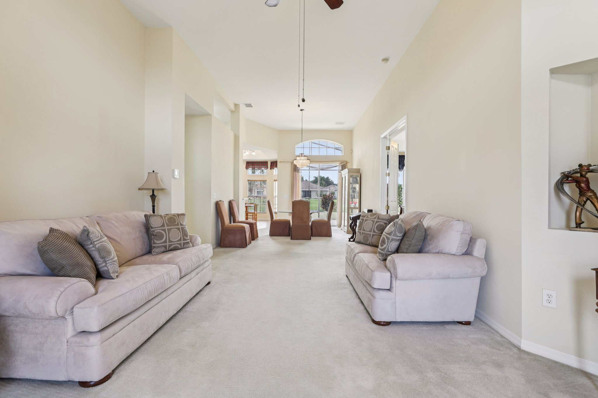 Royal Palm Dr-S1909-007.jpg