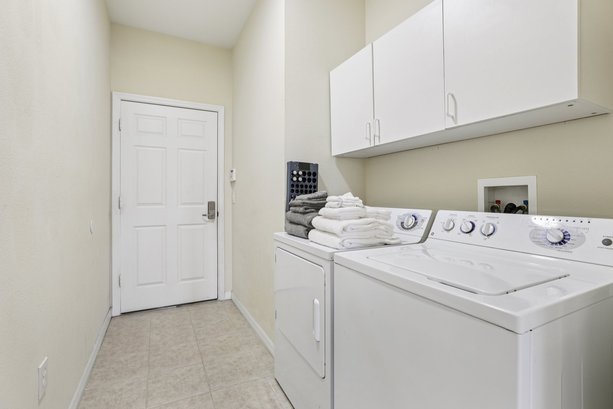 Royal Palm Dr-S1909-019.jpg