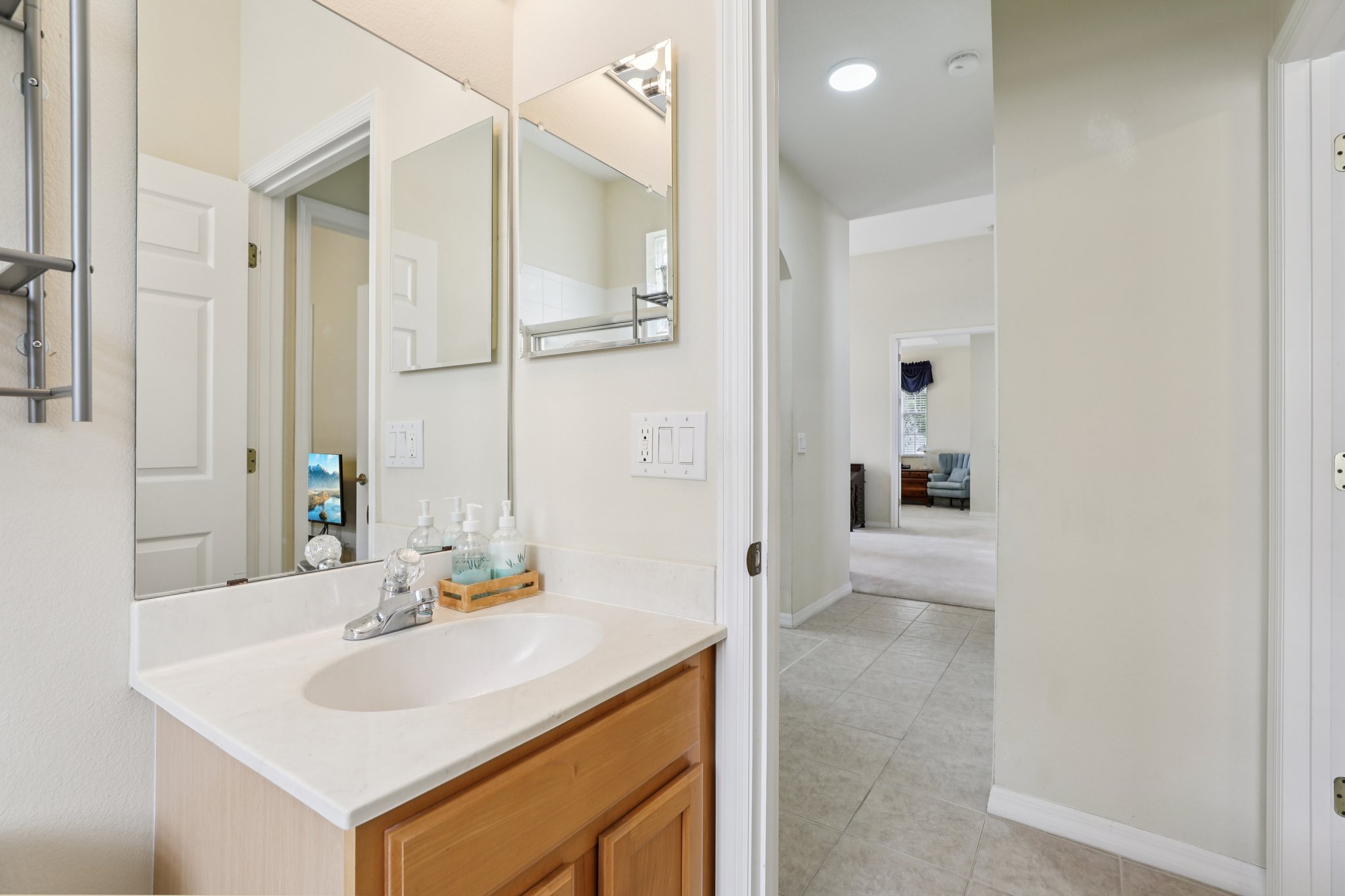 Royal Palm Dr-S1909-034.jpg