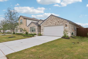 Houston - Southwinds-2550 Bay Winds Ln Baytown TX 77523-003