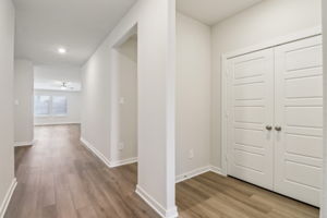 Houston - Southwinds-2550 Bay Winds Ln Baytown TX 77523-006