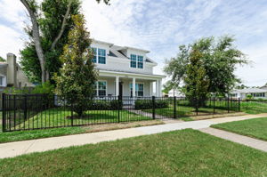 Front Exterior2