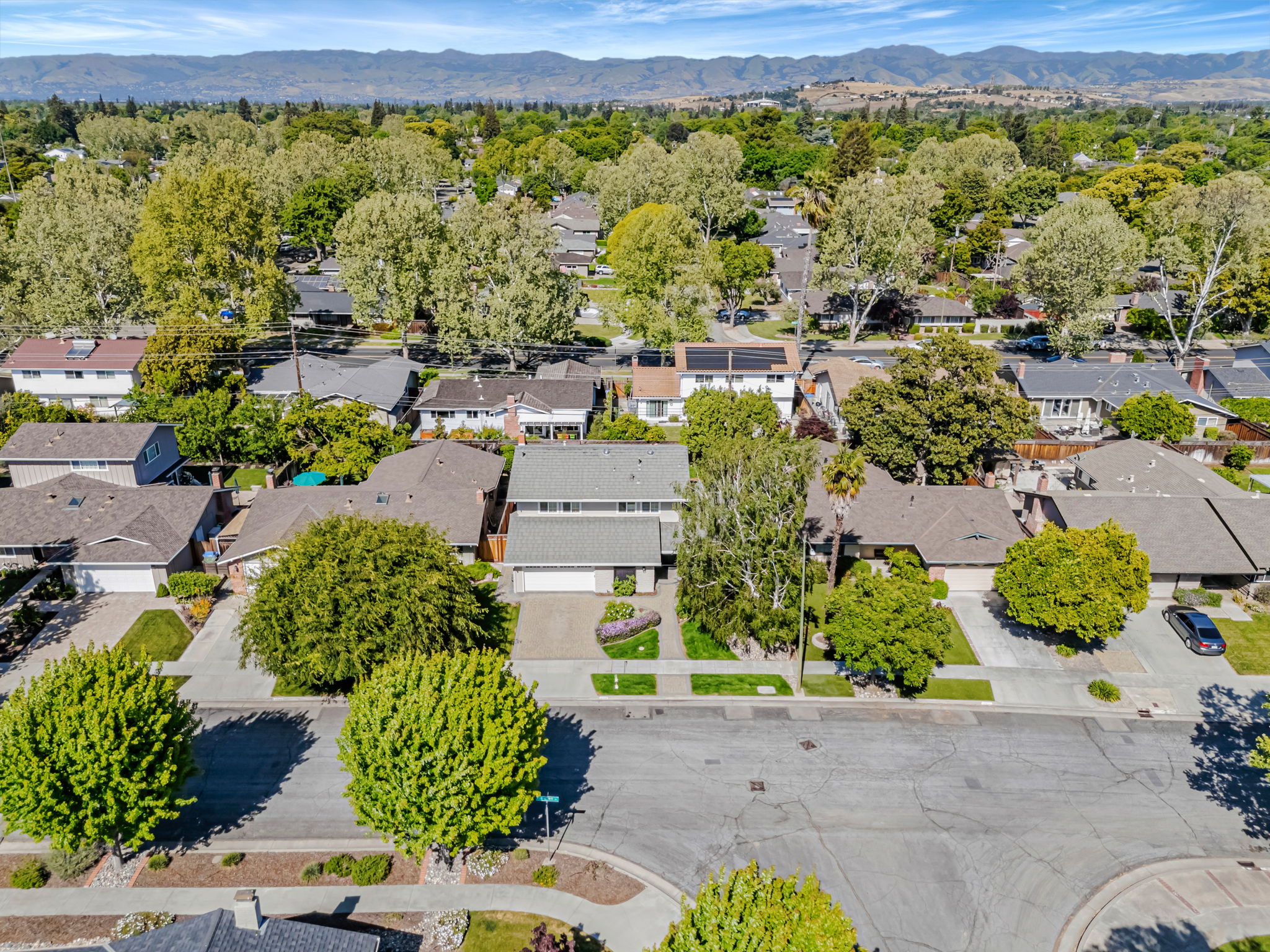 007_AERIAL_2550 Fairglen Dr