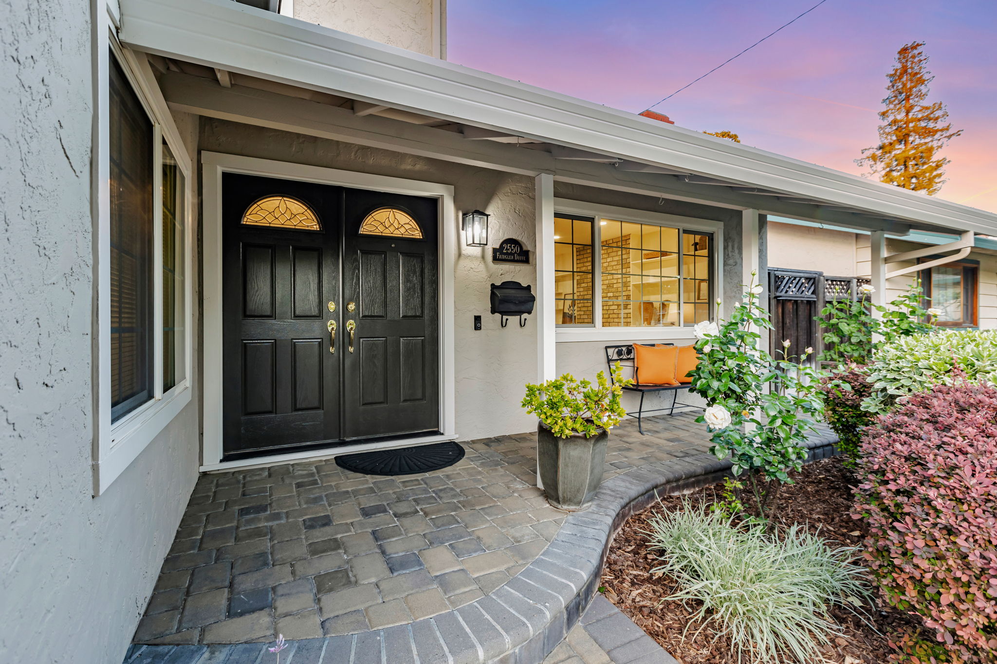 005_TWILIGHT_2550 Fairglen Dr