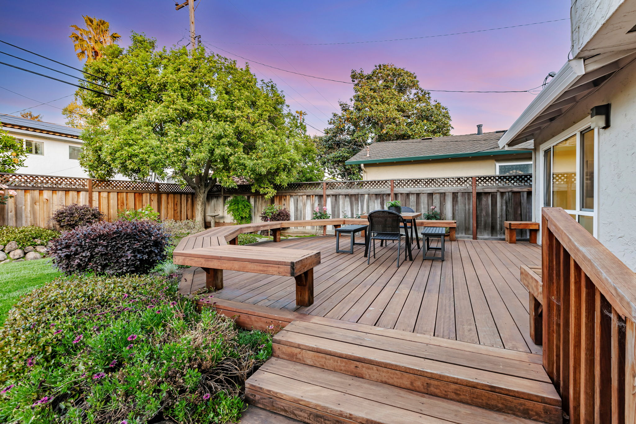 011_TWILIGHT_2550 Fairglen Dr