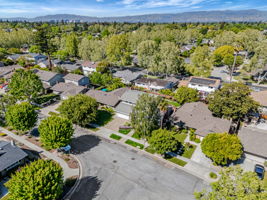009_AERIAL_2550 Fairglen Dr