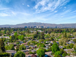 020_AERIAL_2550 Fairglen Dr