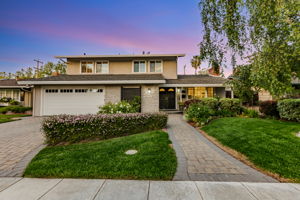 015_TWILIGHT_2550 Fairglen Dr