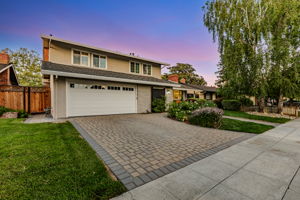 016_TWILIGHT_2550 Fairglen Dr