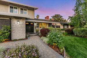 017_TWILIGHT_2550 Fairglen Dr
