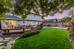 022_TWILIGHT_2550 Fairglen Dr
