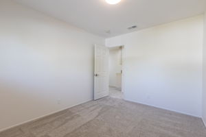  Photo 37